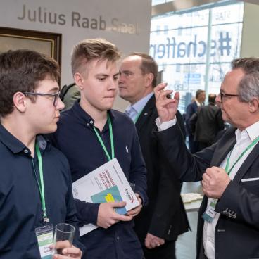 Besprechung
