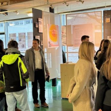 Besucherinnen und Besucher Tag der offenen Tür