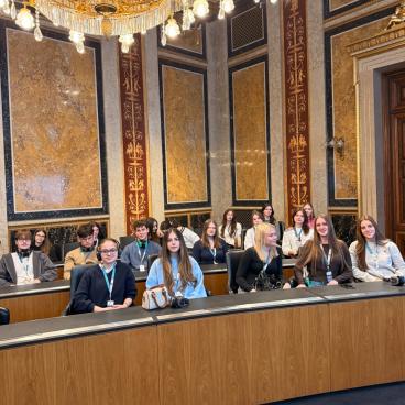 Schüler*innen im Parlament