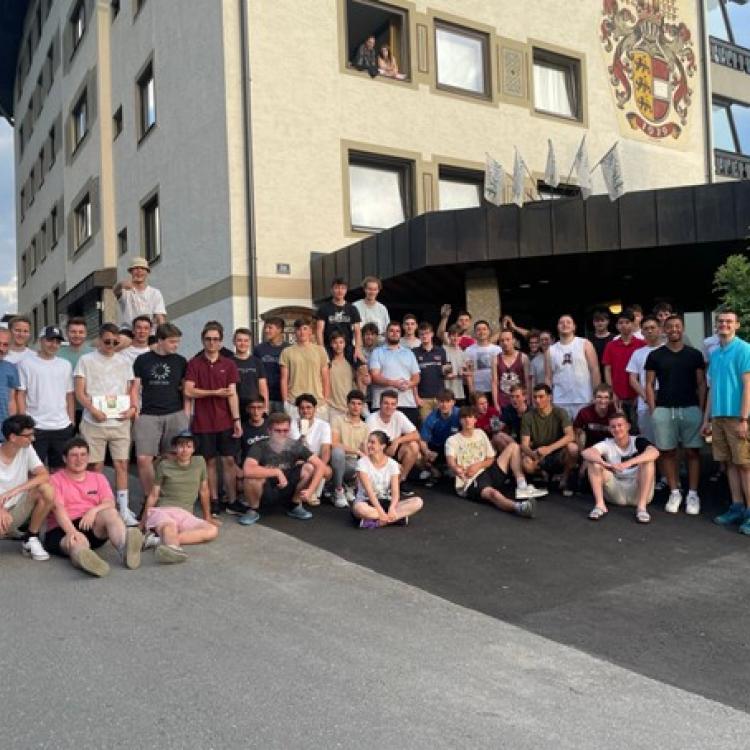 Großes Gruppenfoto