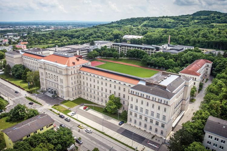 Das Gebäude der HTL Mödling