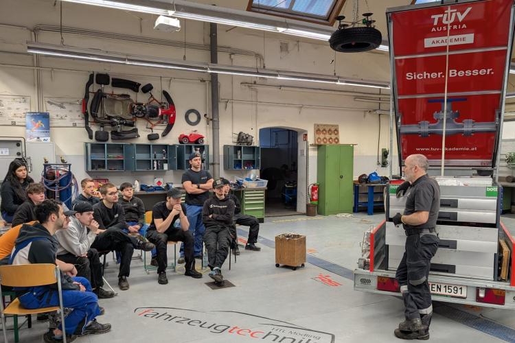TÜV Akademie