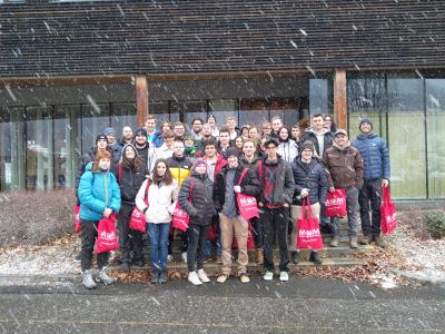 Gruppenbild der Abschlussklassen der Abteilung Holztechnik